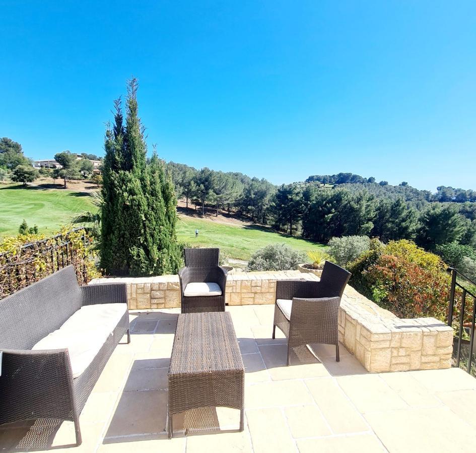 Villa Dans Cadre D'Exception - Golf, Piscine Et Tennis Prive Saint-Cyr-sur-Mer Eksteriør billede