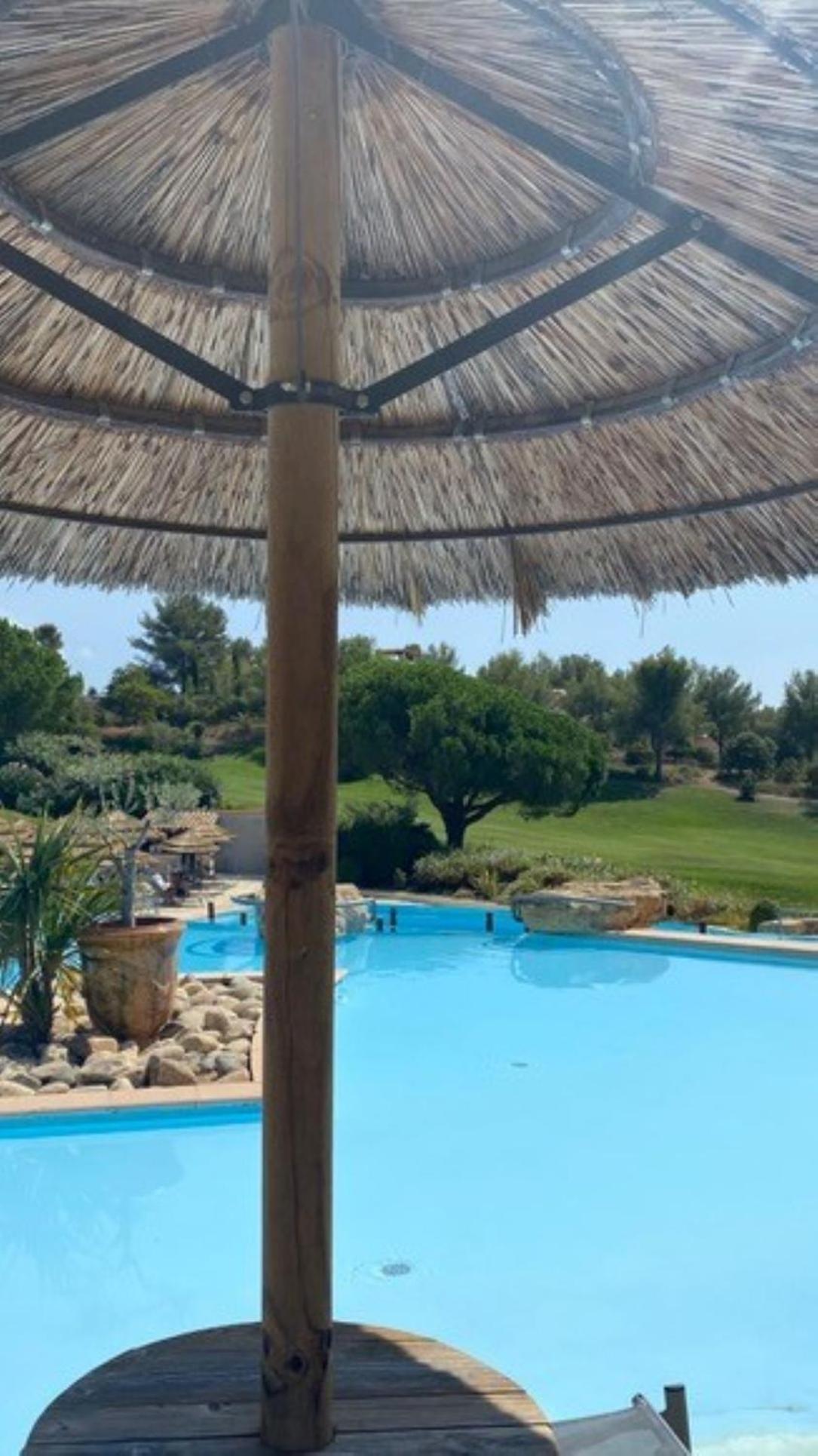 Villa Dans Cadre D'Exception - Golf, Piscine Et Tennis Prive Saint-Cyr-sur-Mer Eksteriør billede